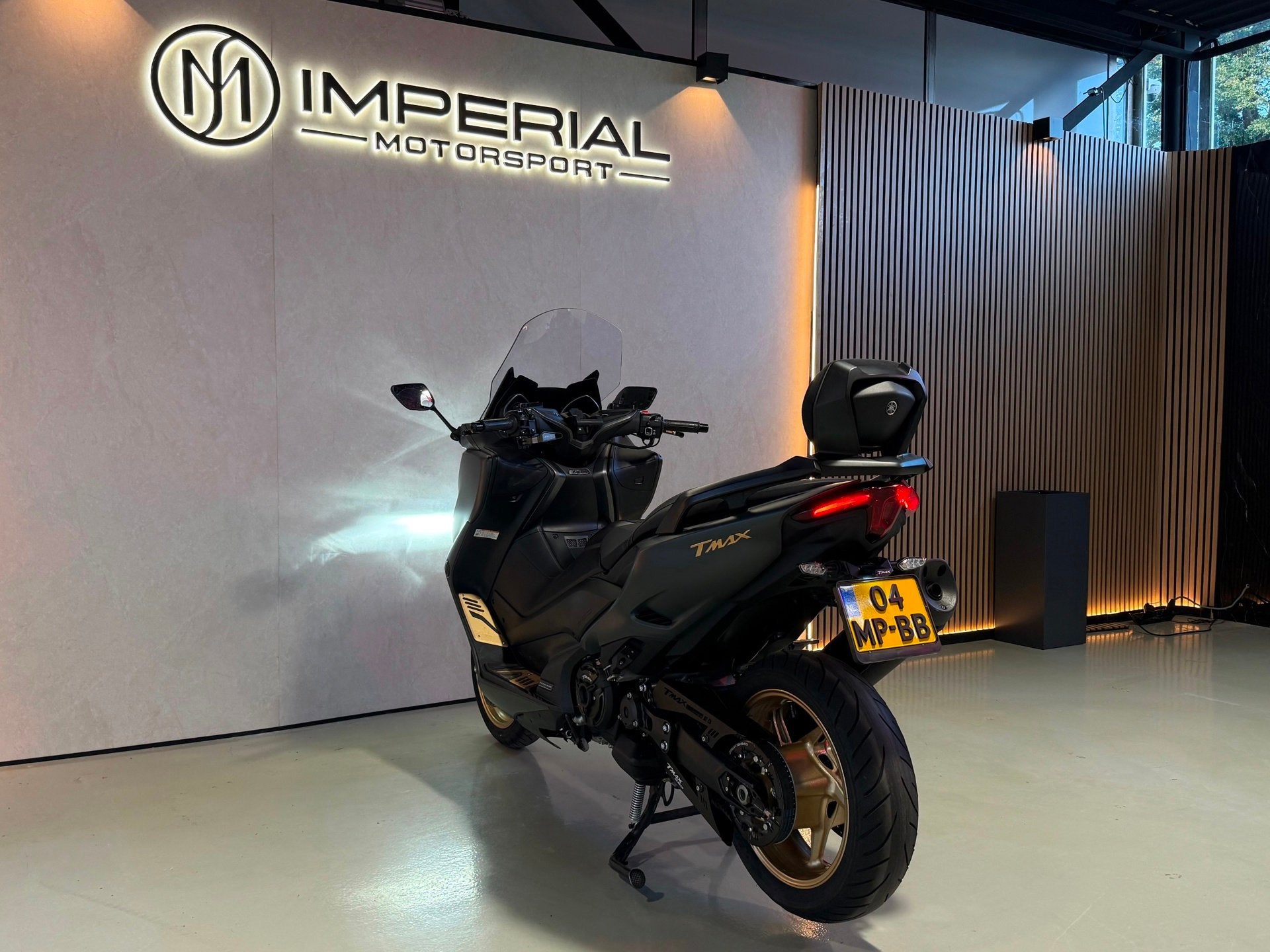 Yamaha Scooter TMAX 560 Tech MAX Handvat/stoelverwarming, Motoren, Scooter, 562 cc, Bedrijf, Handvatverwarming