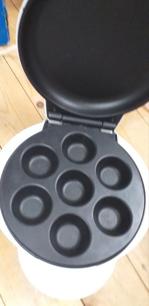 Mini cupcake maker  2x gebr, Ophalen, Cupcakes, Bakvorm