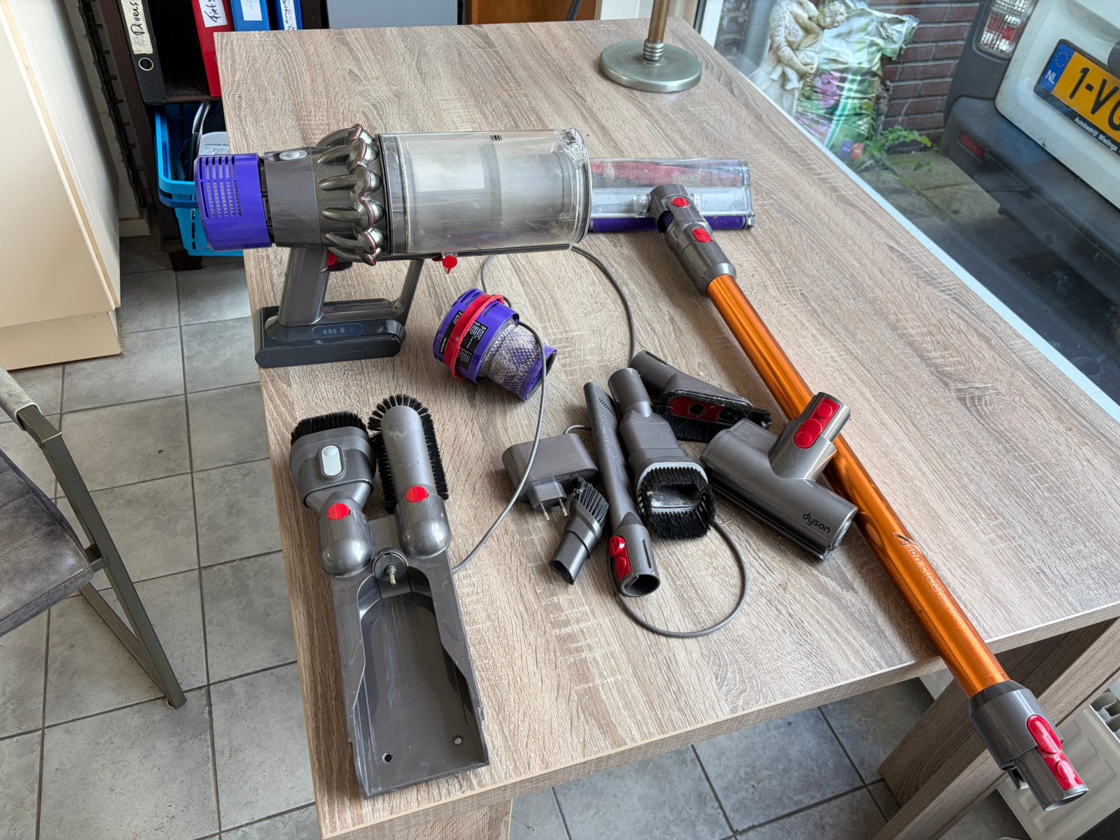 Dyson voor onderdelen, nieuwe filter plus accu, Ophalen, Zo goed als nieuw