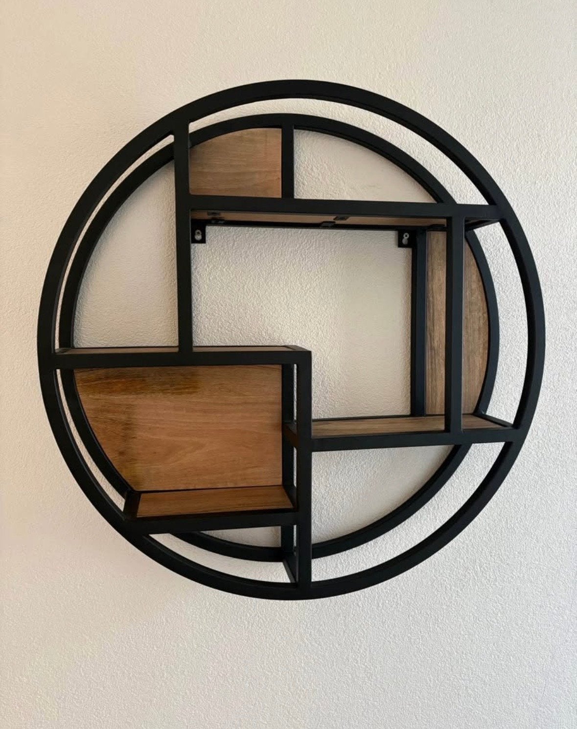 Ronde wandplank met metalen frame en houten planken, Ophalen, Zo goed als nieuw