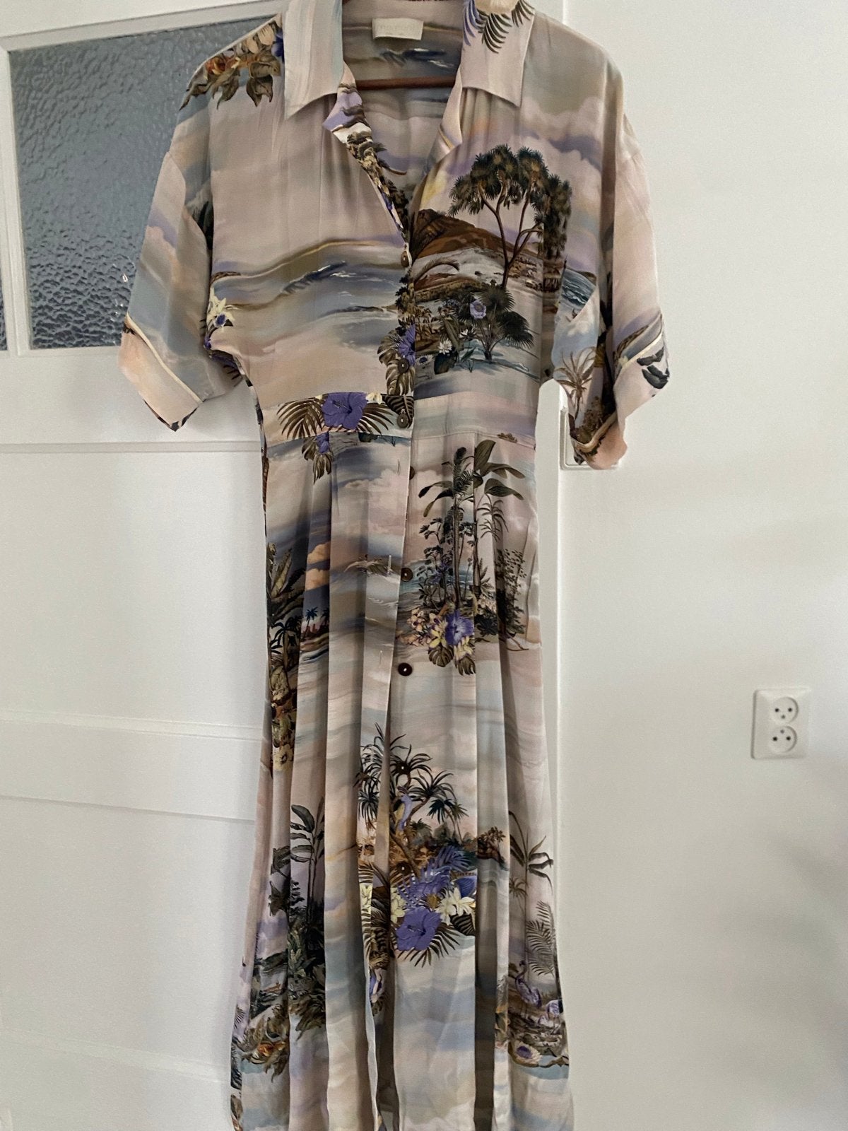 Momoni zijden jurk met tropische print, Maat 38/40 (M), Overige kleuren, Nieuw, Ophalen of Verzenden