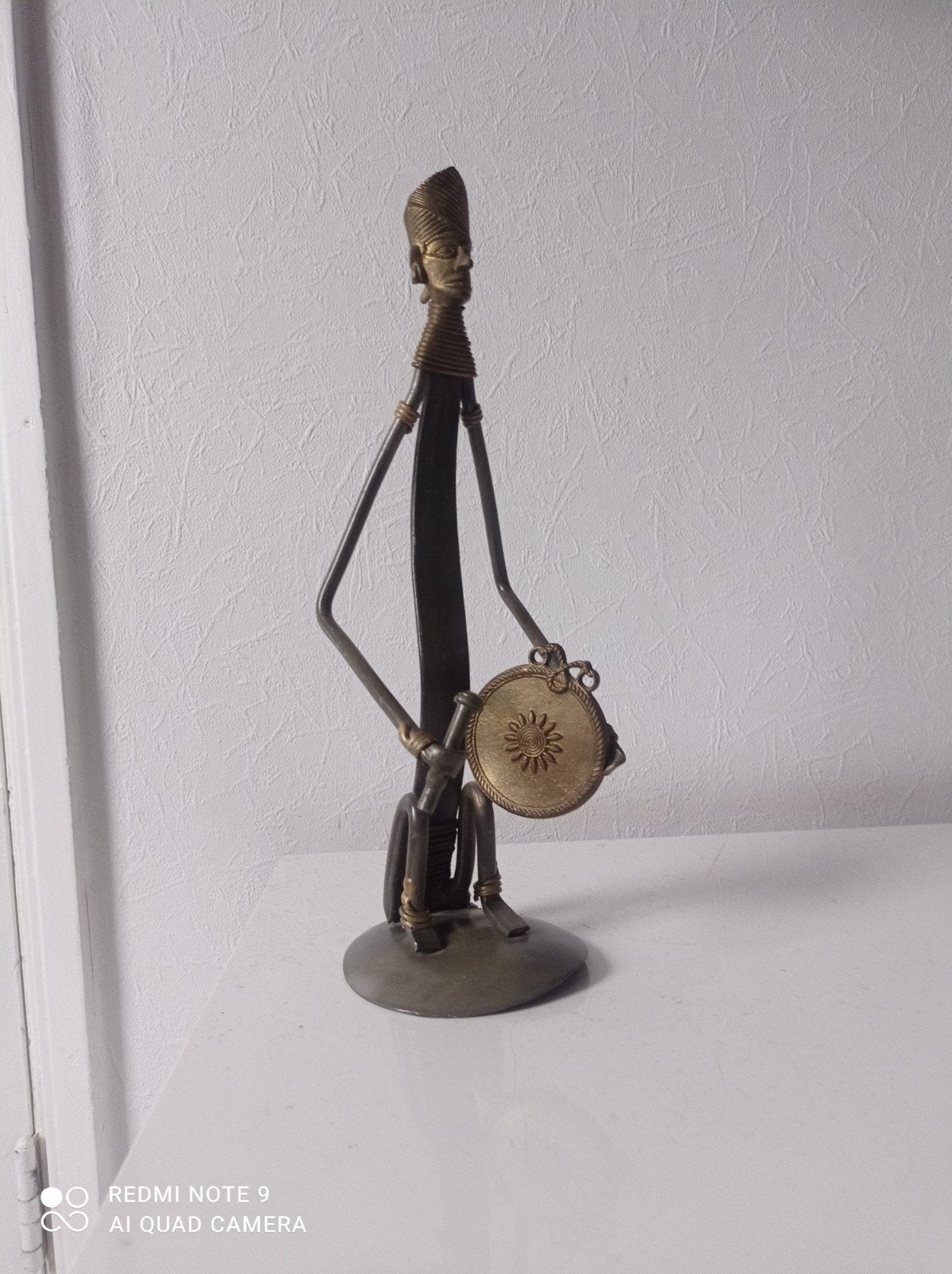 Vintage Afrikaans muzikant beeld 32 cm
Materiaal metaal en B, Ophalen of Verzenden
