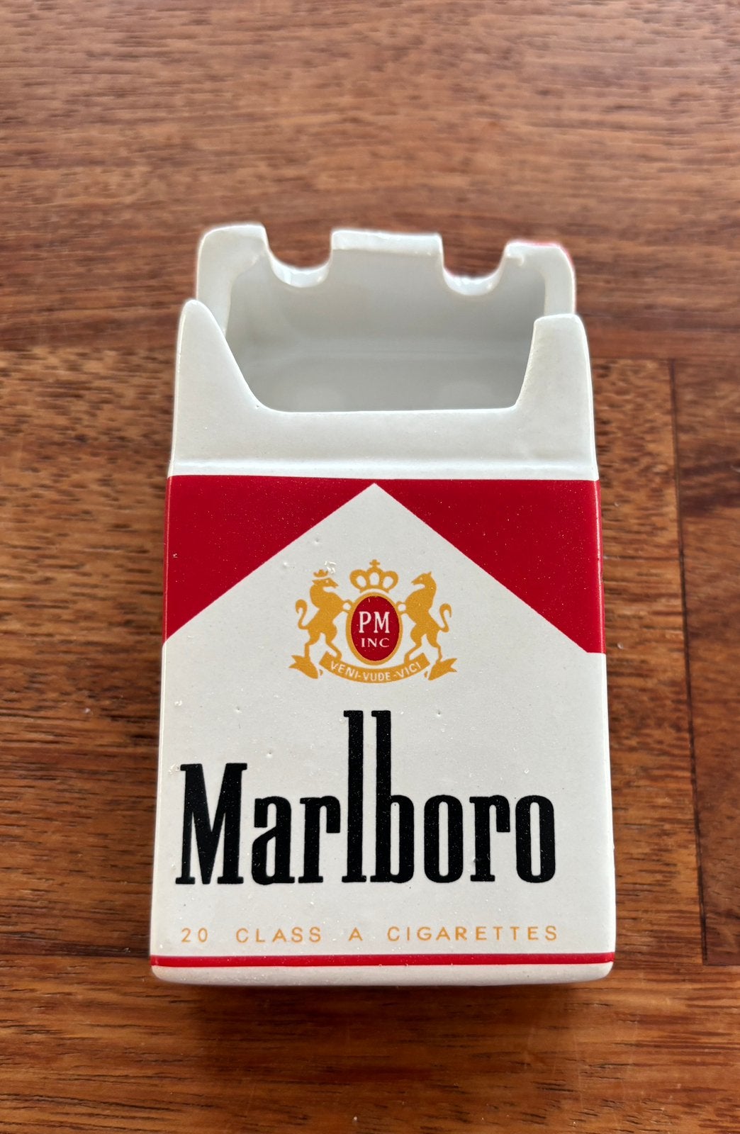 Marlboro asbak, Ophalen of Verzenden, Zo goed als nieuw, Asbak
