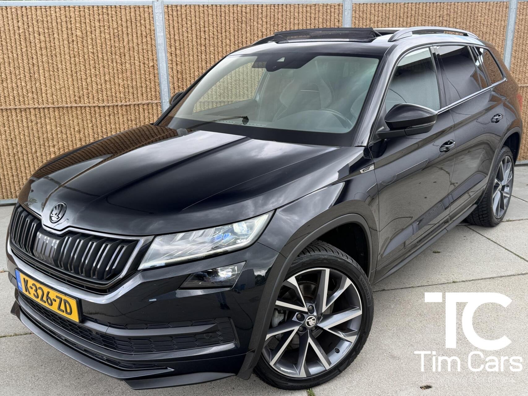 Skoda Kodiaq 1.5 TSI Sportline Business Automaat | Panoramad, Auto's, Skoda, Euro 6, 4 cilinders, 150 pk, Automatische klimaatregeling