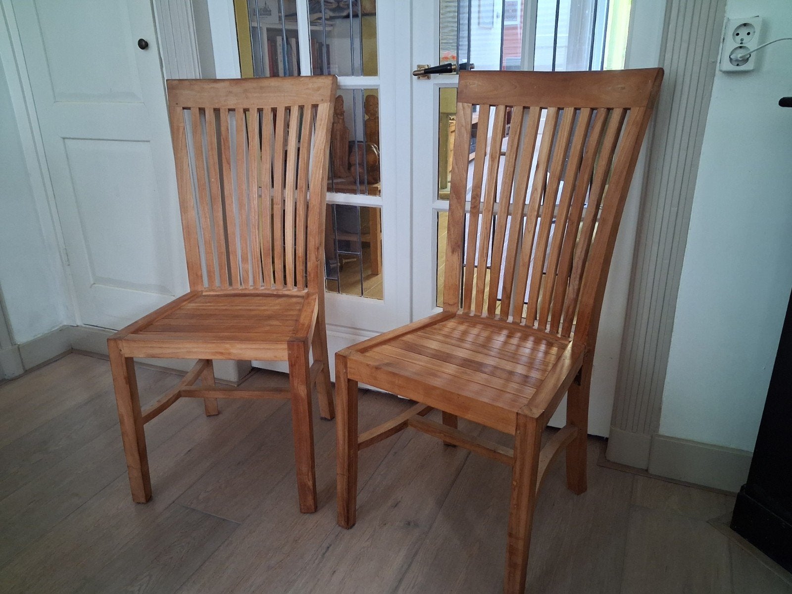 Set van 2 teak houten eetkamerstoelen