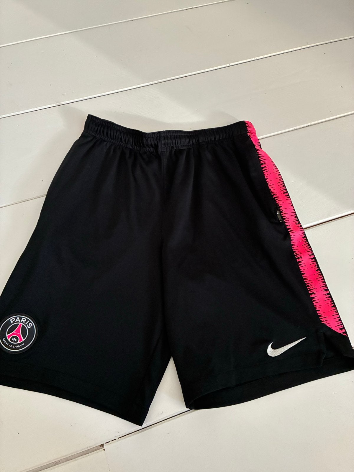 Nike Dri-Fit Paris Saint-Germain Voetbalbroekje - Maat XL, Ophalen of Verzenden, Zo goed als nieuw, Jongen of Meisje, Sport- of Zwemkleding