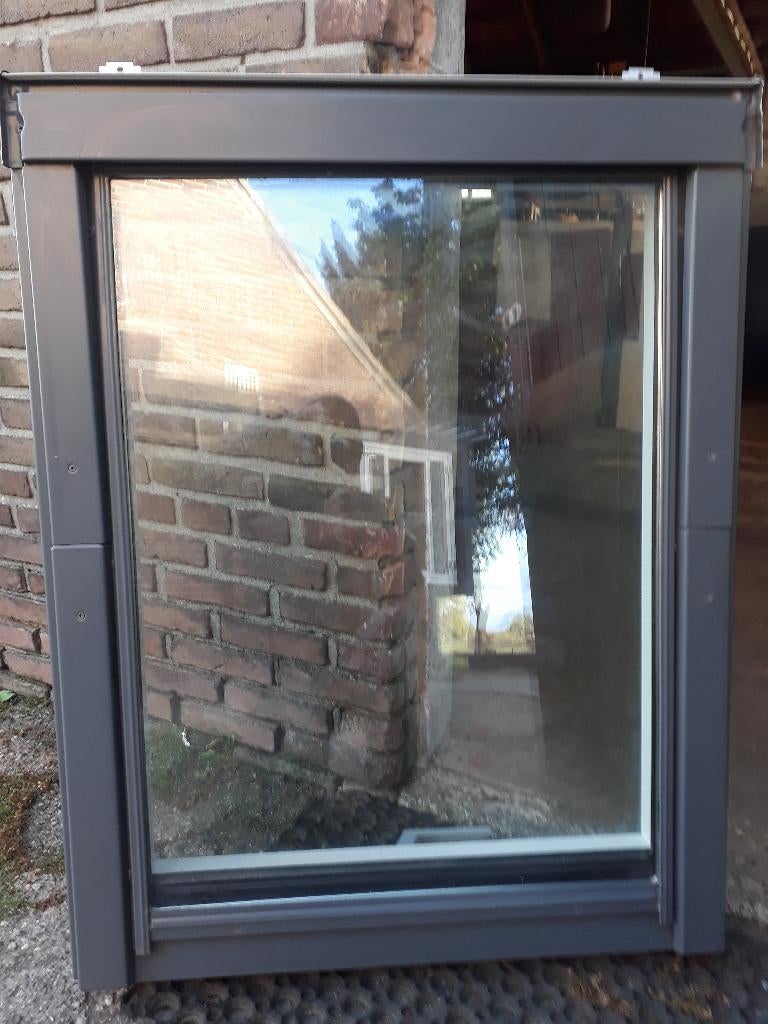 Te koop dakraam 78x98 kunstof wit izgst, Ophalen, Gebruikt, 80 tot 120 cm, 80 tot 120 cm