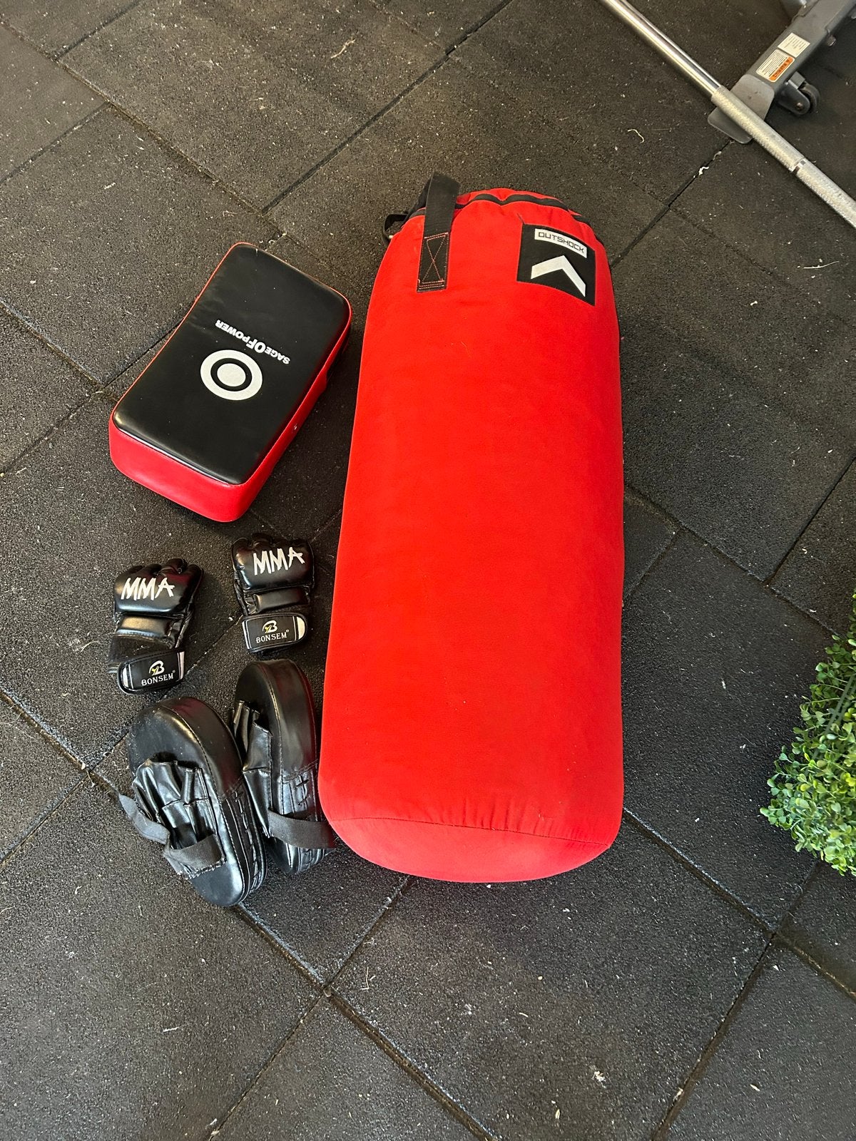 Vechtsportuitrusting: bokszak, stootkussens, MMA handschoene, Sport en Fitness, Ophalen of Verzenden, Gebruikt, Overige