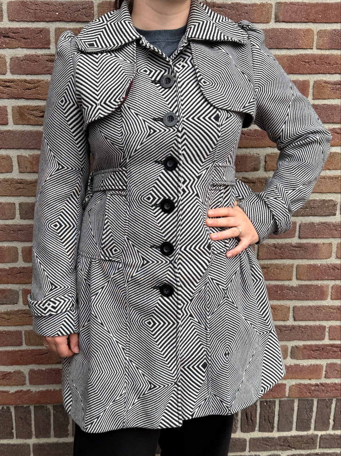 Desigual jas zwart/wit - Maat L (valt als M), Kleding | Dames, Ophalen of Verzenden, Zo goed als nieuw, Maat 38/40 (M), Zwart
