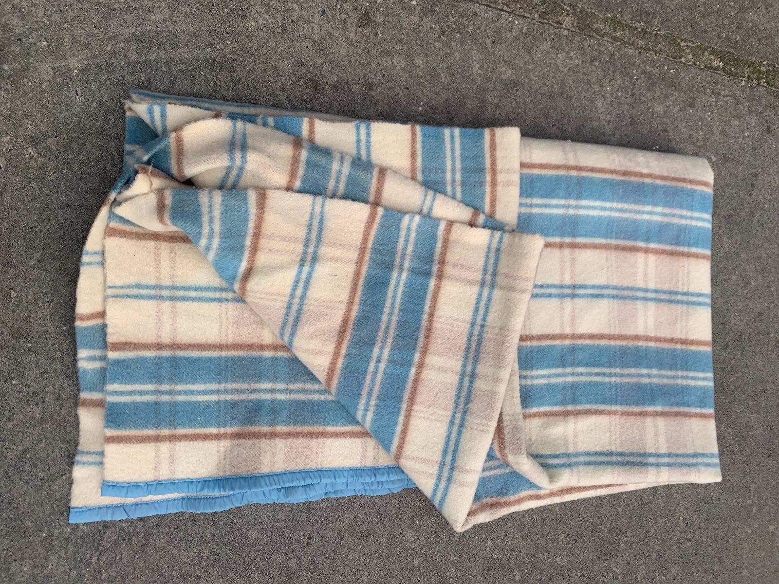 Vintage wollen deken,1.85 x 2.20.lichtblauw, 220 cm, Wol, Ophalen of Verzenden, Blauw