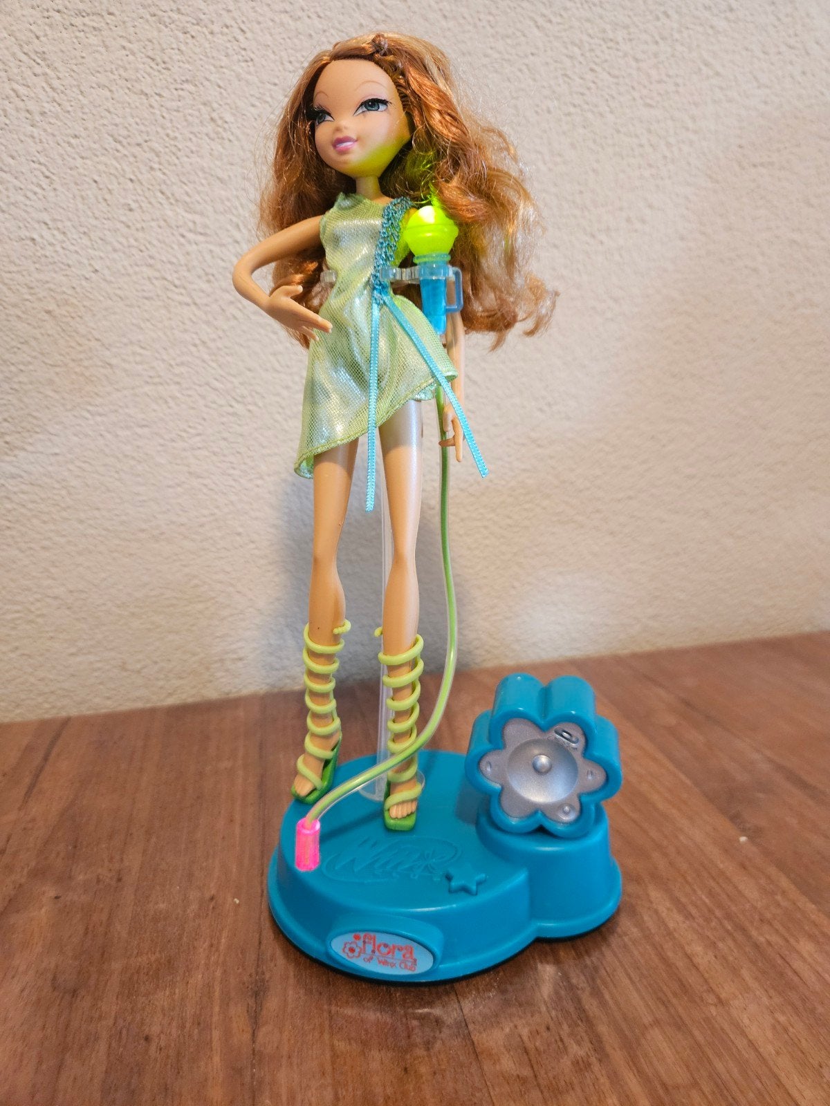 Winx Club Flora Singsational Magic Pop (2005), Ophalen of Verzenden, Overige typen