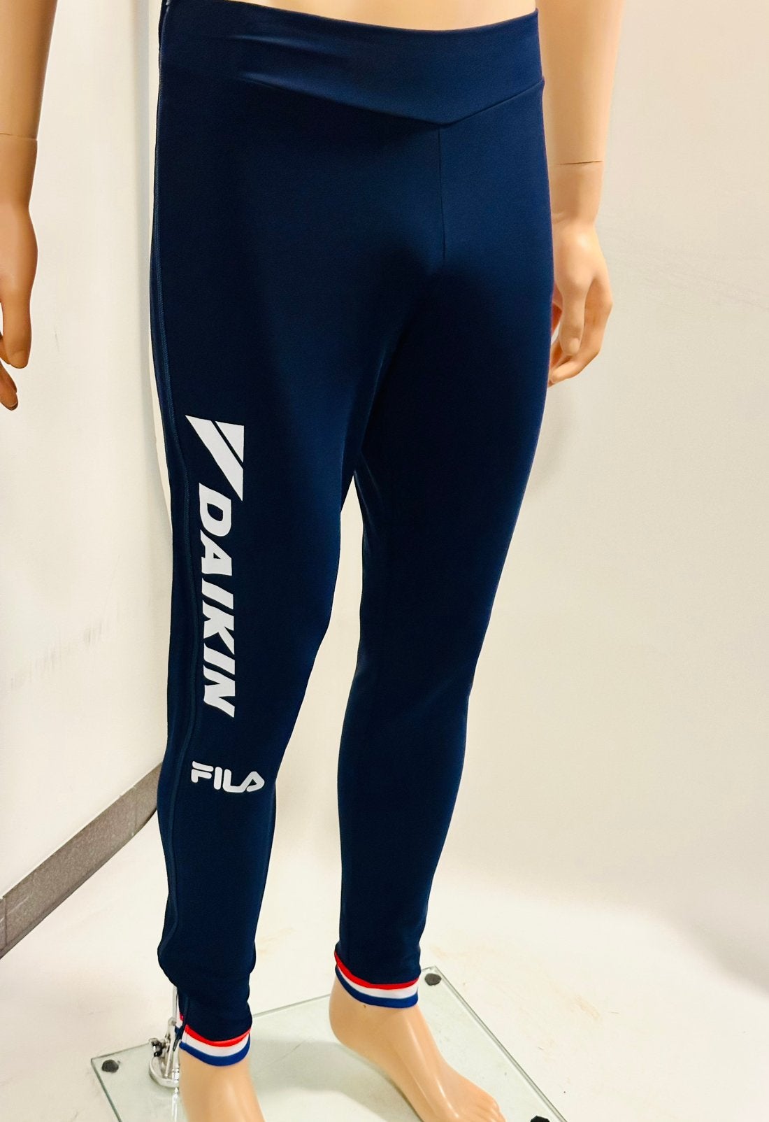 Schaatskleding schaatsbroek ritsbroek inrijbroek maat M Fila, Ophalen of Verzenden, Nieuw