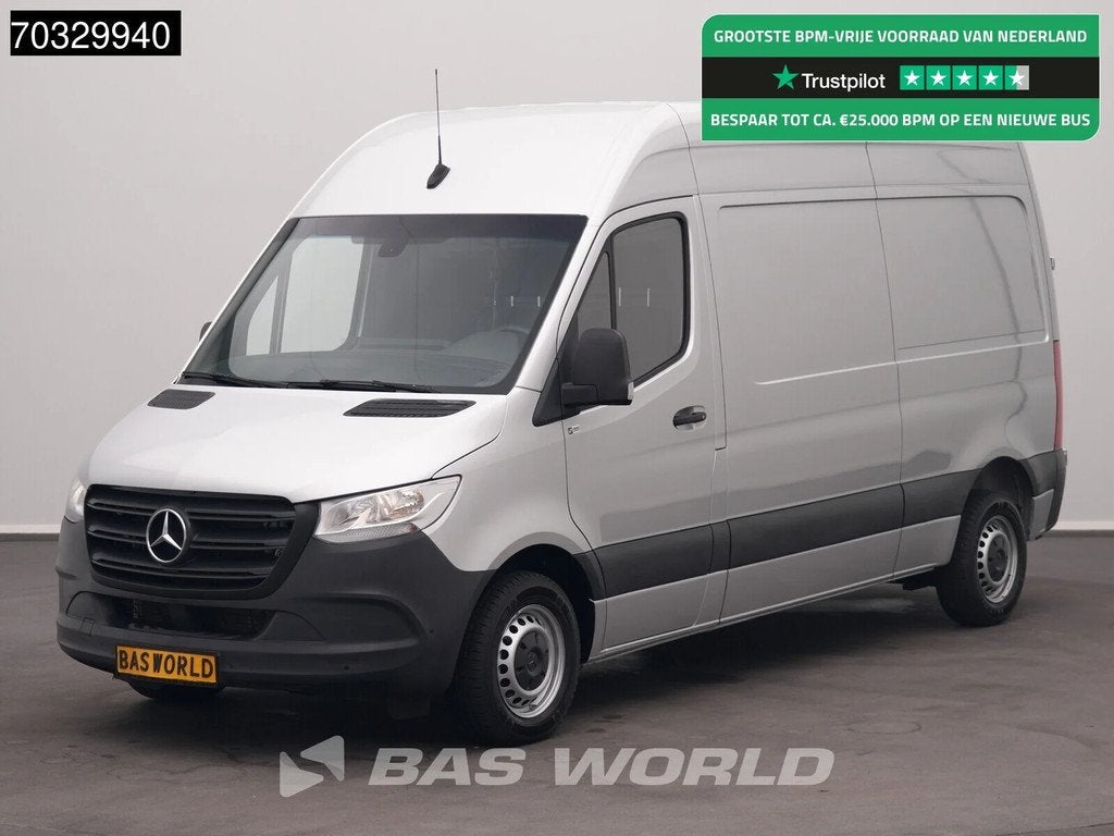 Mercedes Sprinter 215 CDI Automaat 150pk L2H2 MBUX Camera Ai, Auto's, Automaat, Stof, Gebruikt, Euro 6