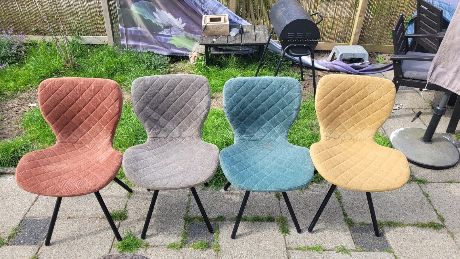 4 gekleurde eetstoelen, Ophalen, Gebruikt, Overige kleuren