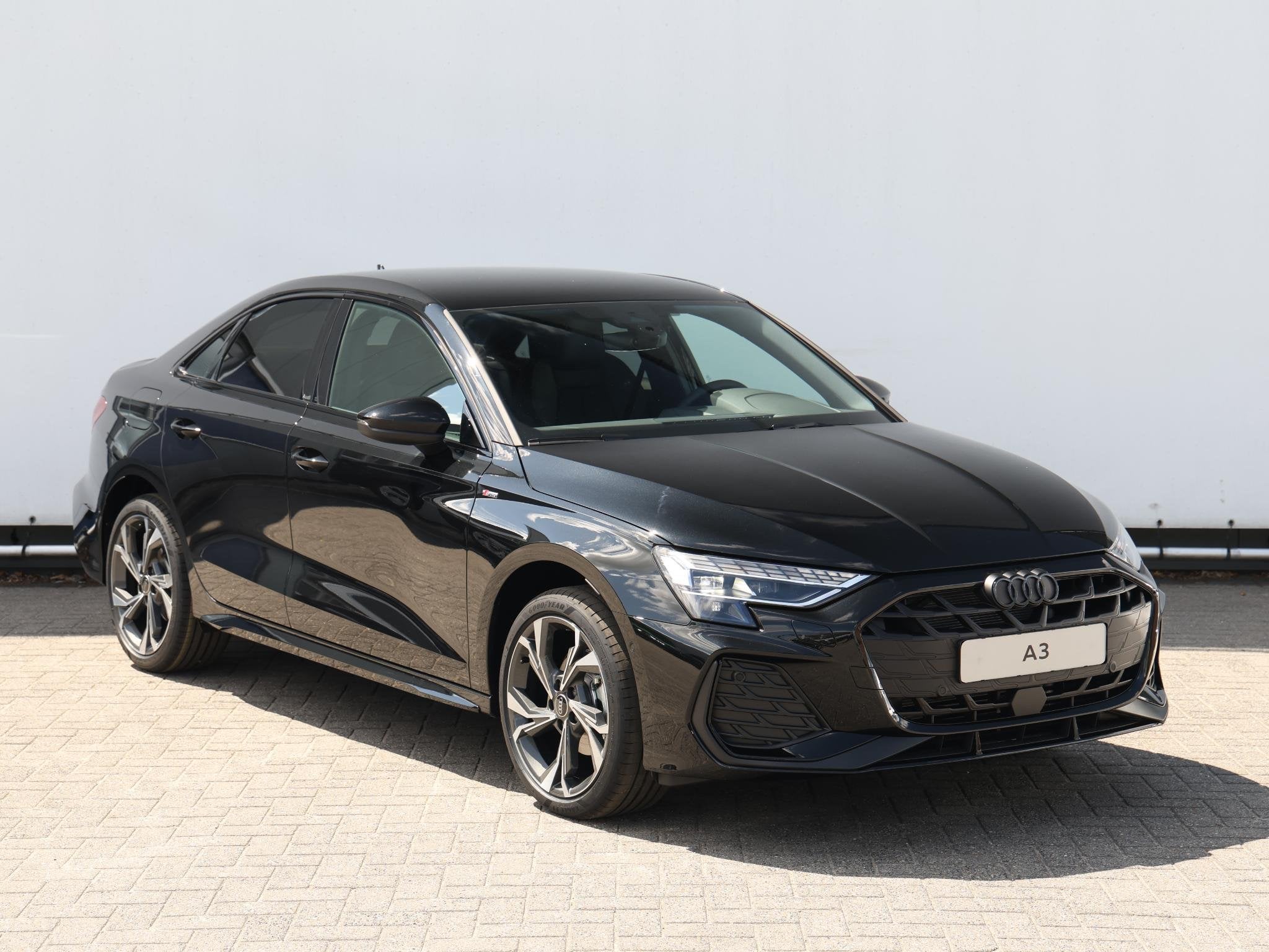 Audi A3 Limousine S edition 30 TFSI 115 PK Limousine | SONOS, Auto's, 4 cilinders, 1290 kg, Origineel Nederlands, Bedrijf