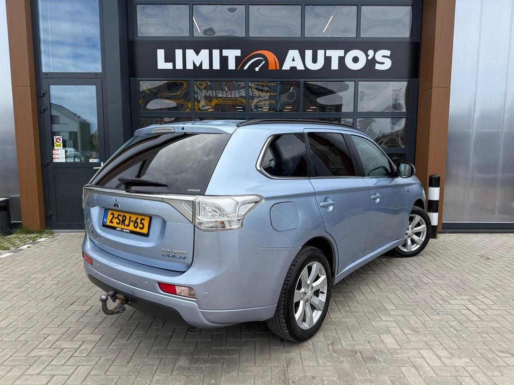 Mitsubishi Outlander 2.0 PHEV instyle/Pano/Leer/Cruise/Navi/, 4 cilinders, Blauw, Vierwielaandrijving, Hybride Elektrisch/Benzine