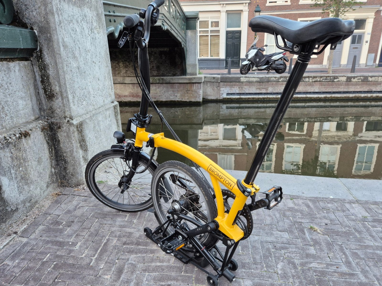 Foto 16 van Brompton C-line M6R Bumblebee Yellow (nov.2024)