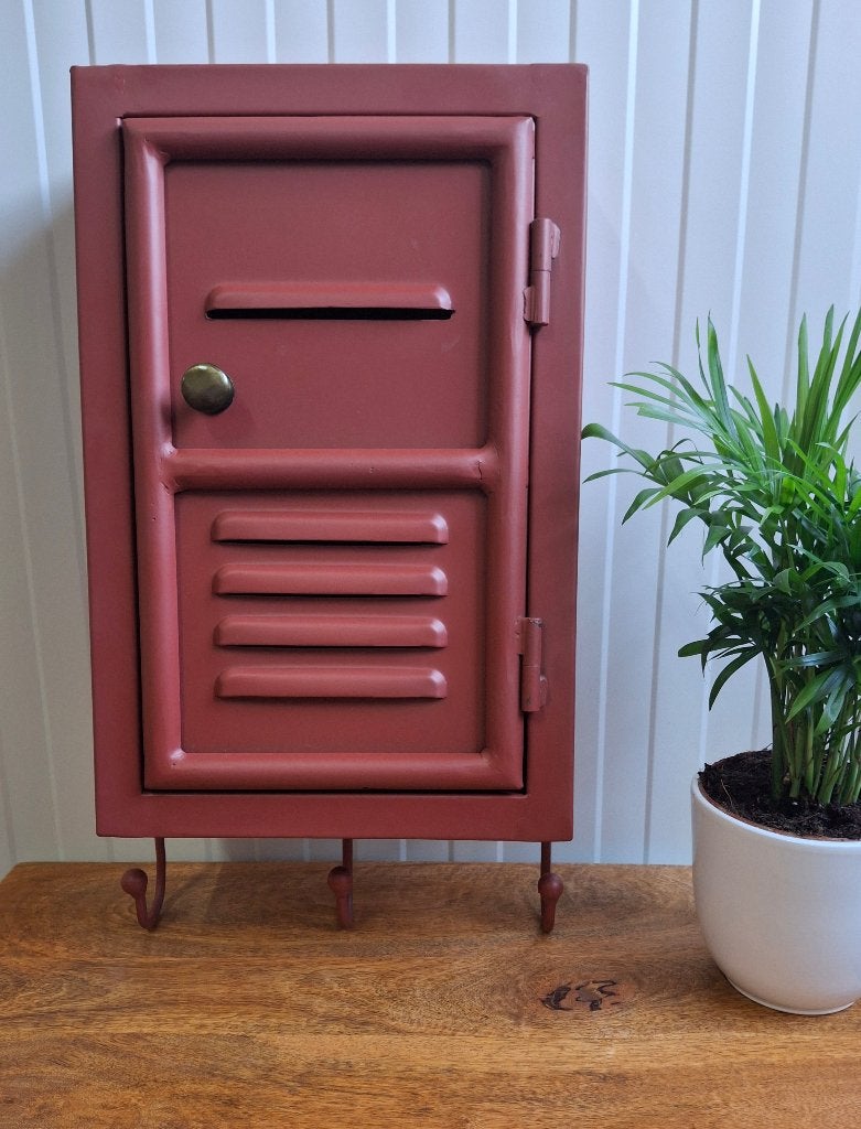 Retro sleutelkastjes geel en rood, 2 uitvoeringen, metaal, Ophalen, Nieuw, Retro