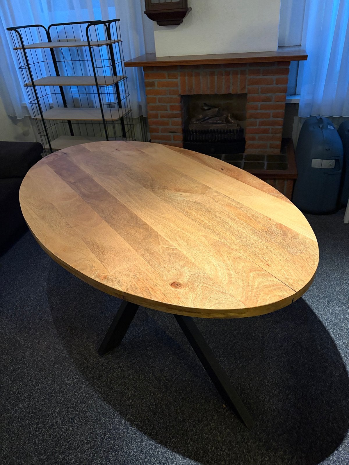 Ovale eettafel mangohout 1.60m met stalen onderstel, Gebruikt, Ophalen of Verzenden, 150 tot 200 cm, Ovaal