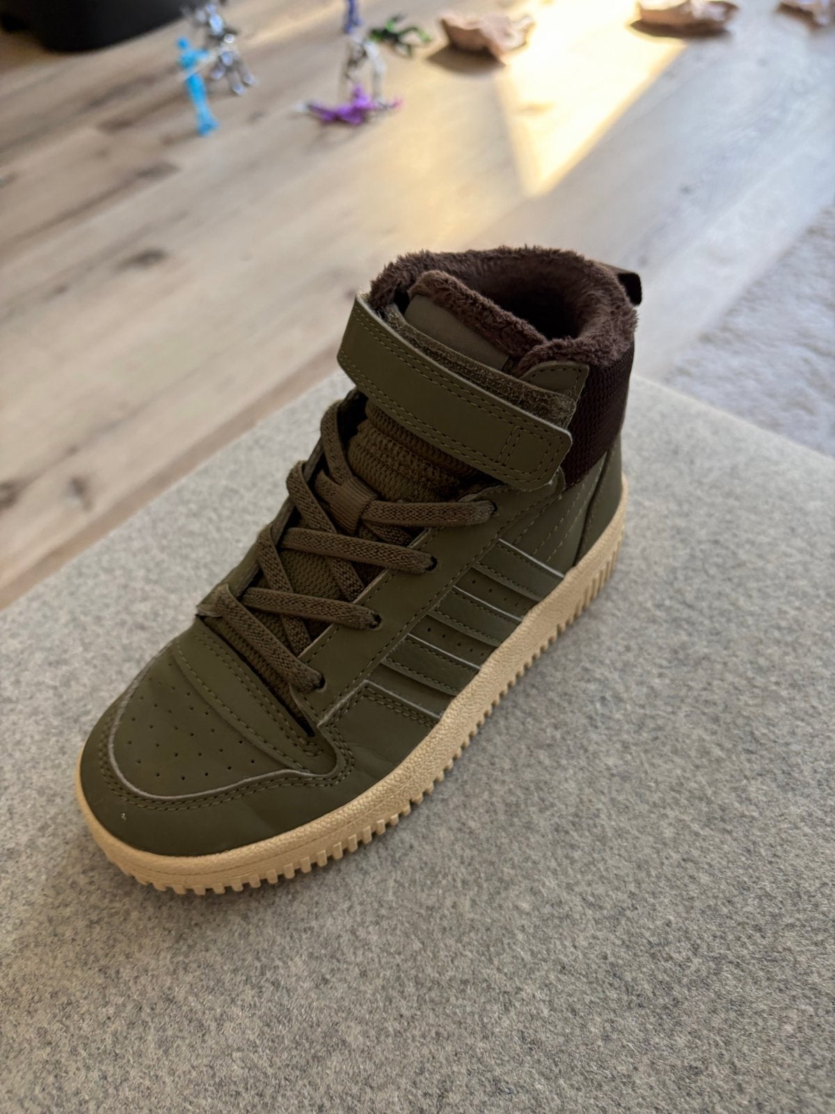 Adidas Hoops 3.0 Mid Winterized Kinder Sneakers maat 29, Ophalen of Verzenden, Zo goed als nieuw, Jongen of Meisje, Schoenen