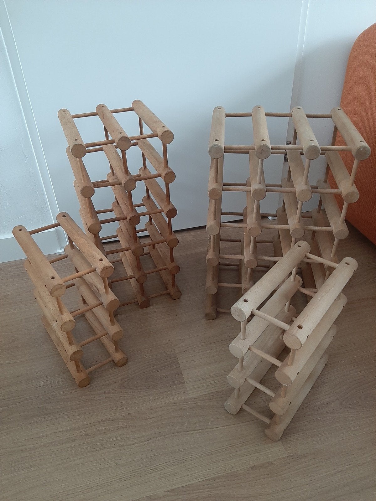 4 Vintage Richard Nissen wijnrekken Denemarken jaren 70., Huis en Inrichting, Ophalen of Verzenden, Gebruikt, Hout, Minder dan 5 flessen