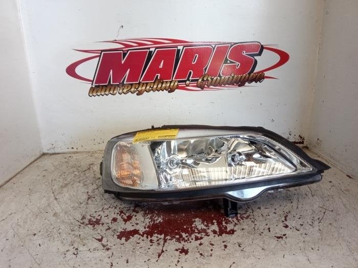Koplamp rechts van een Opel Astra, Gebruikt, -, -, Opel