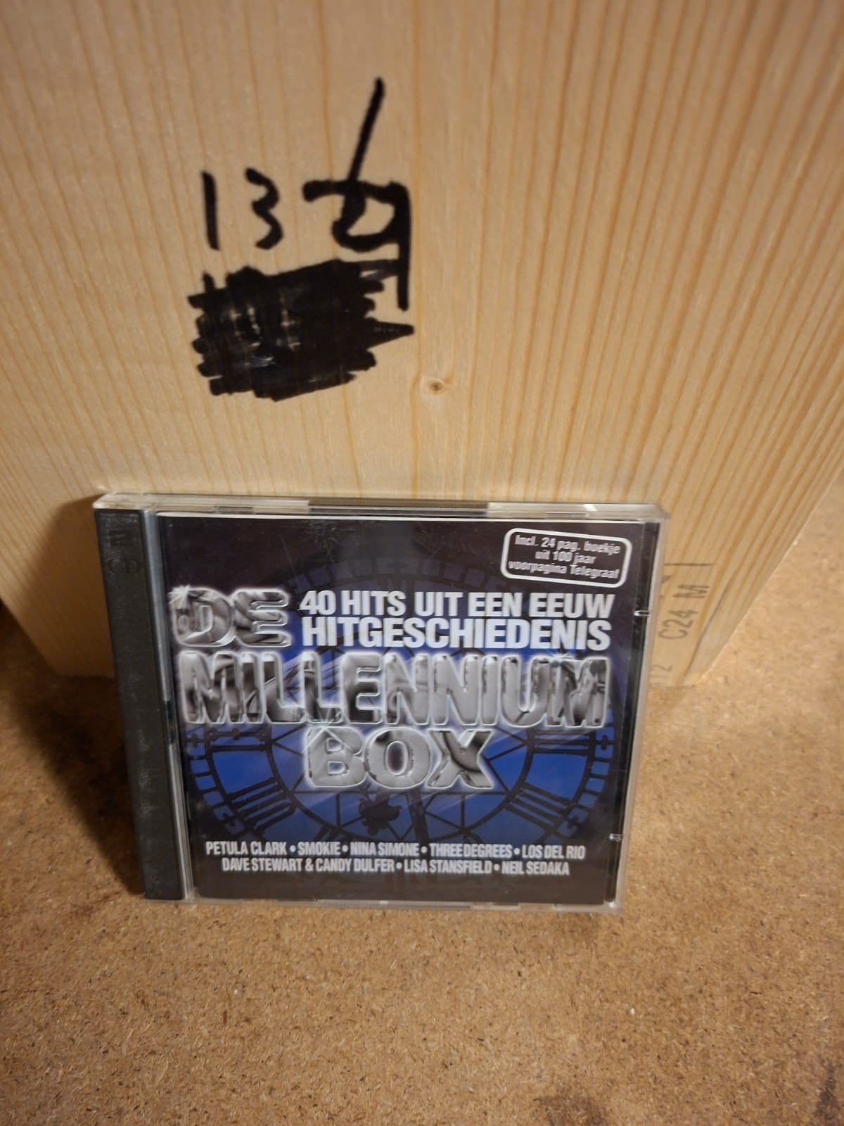 Millennium Box: 40 Hits uit een Eeuw Hitgeschiedenis, Gebruikt, Pop, Ophalen of Verzenden, Inclusief boekje