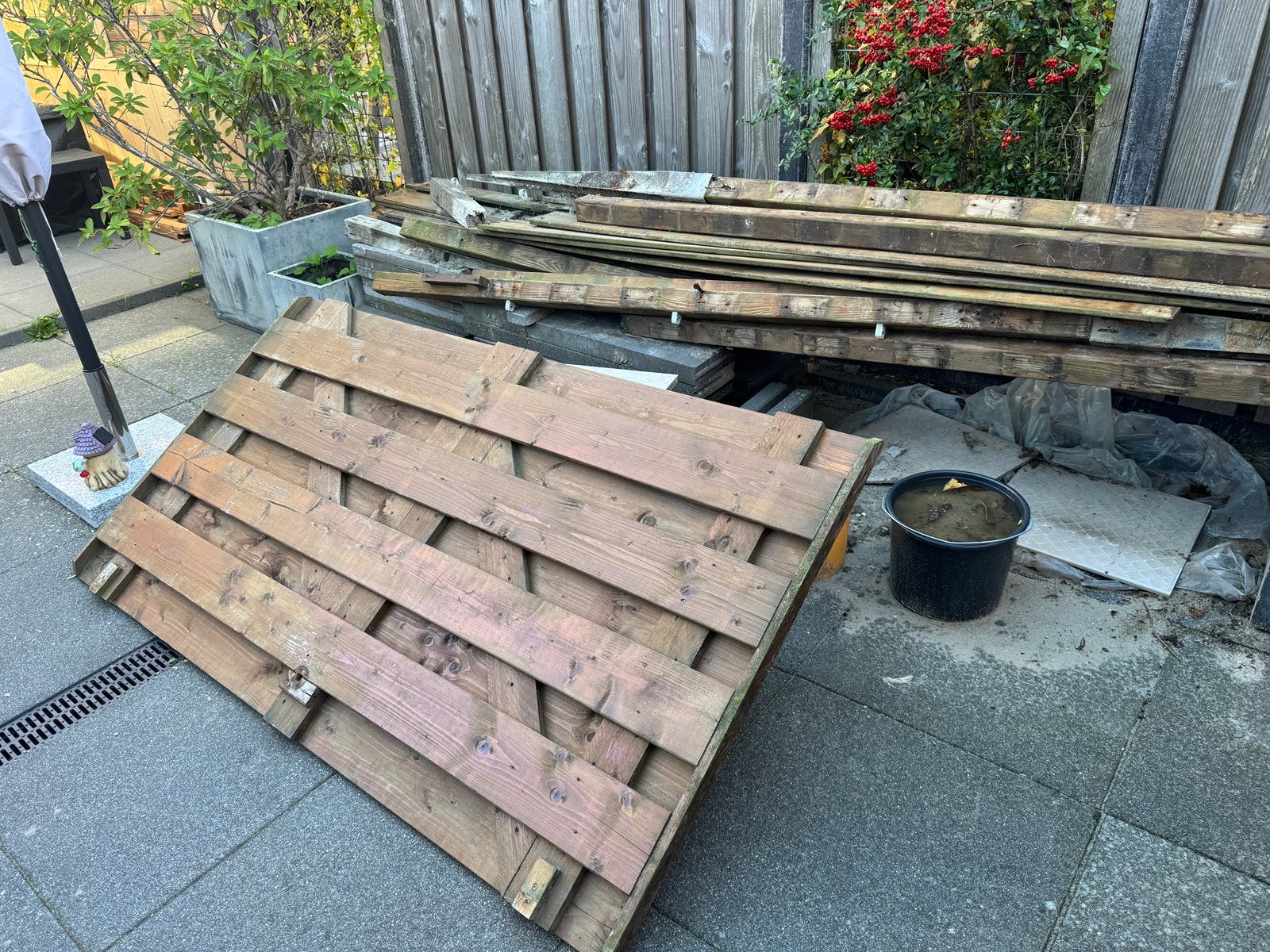Resthout van schutting - gratis afhalen, Ophalen, Gebruikt, Hout