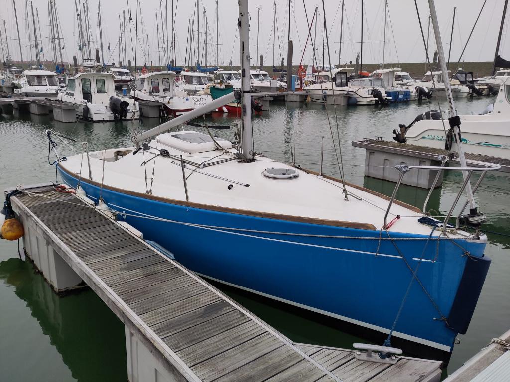 Beneteau First 210, Ophalen, Gebruikt, Polyester, Benzine