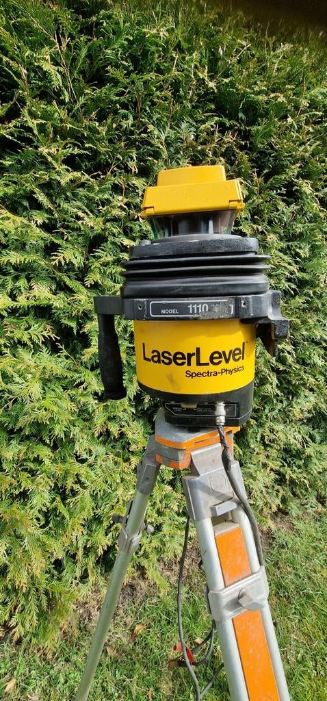 Bouwlaser , laser , Spectra-Physics LaserLevel Model 1110, Doe-het-zelf en Verbouw, Meetapparatuur, Ophalen of Verzenden