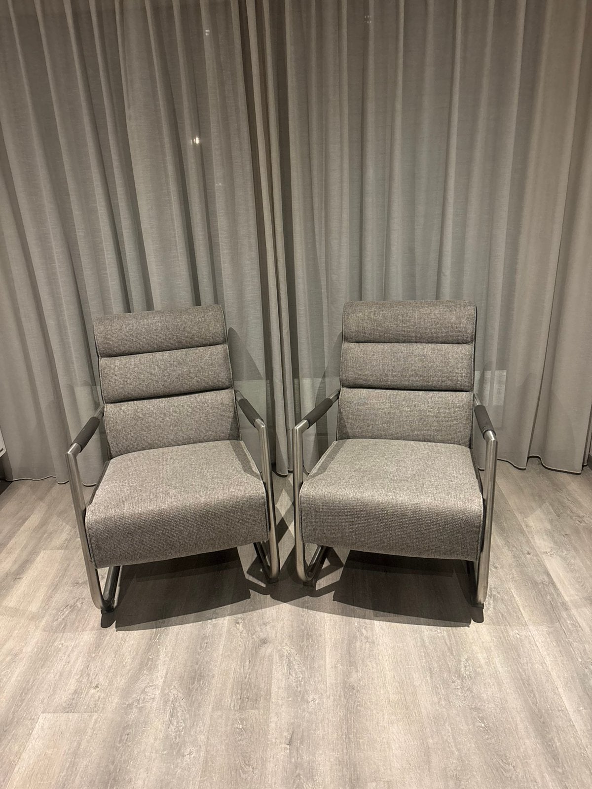 Xooon Fauteuil Grijs Luzern setje van 2 Stuks., Ophalen, Minder dan 75 cm, Zo goed als nieuw, Stof