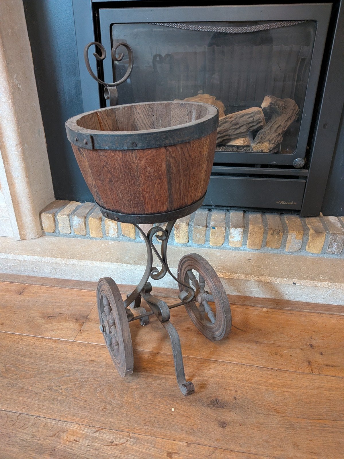Prachtige Vintage Houten Plantenbak op Gietijzeren Kar 62cm, Ophalen, Gebruikt