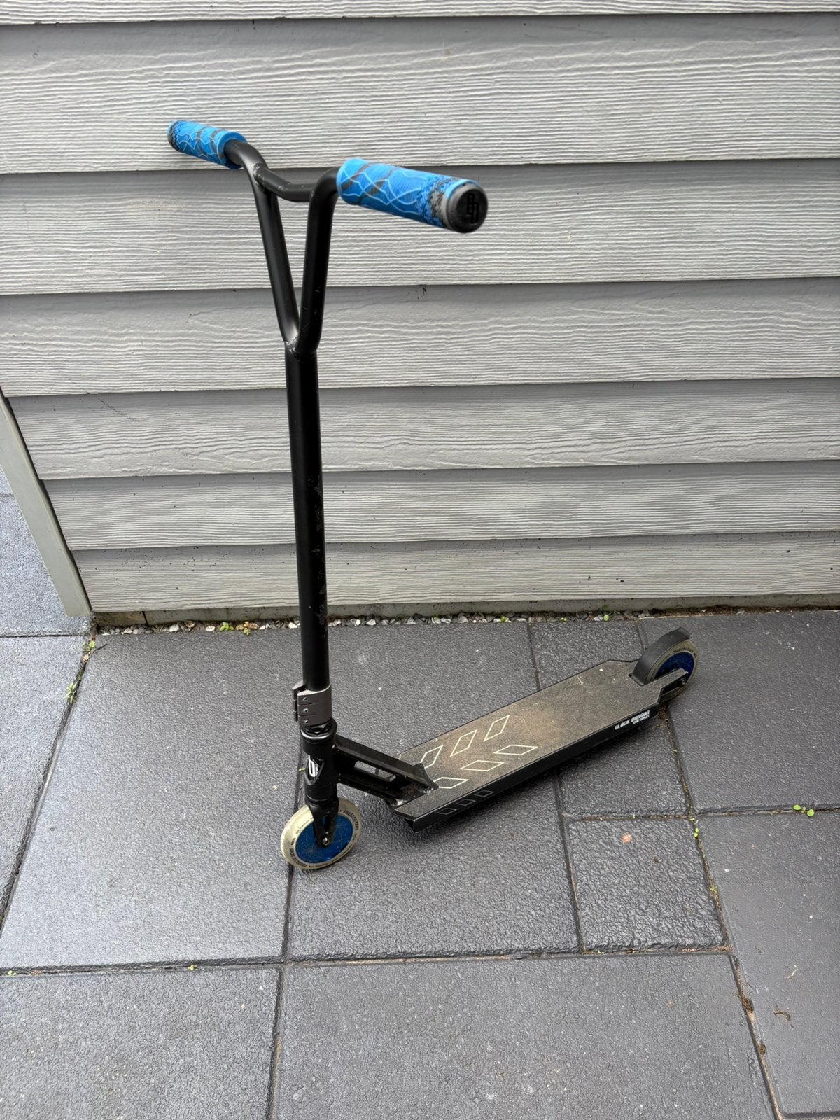 Black dragon stuntstep met NKD wielen, Fietsen en Brommers, Steps, Ophalen, Gebruikt