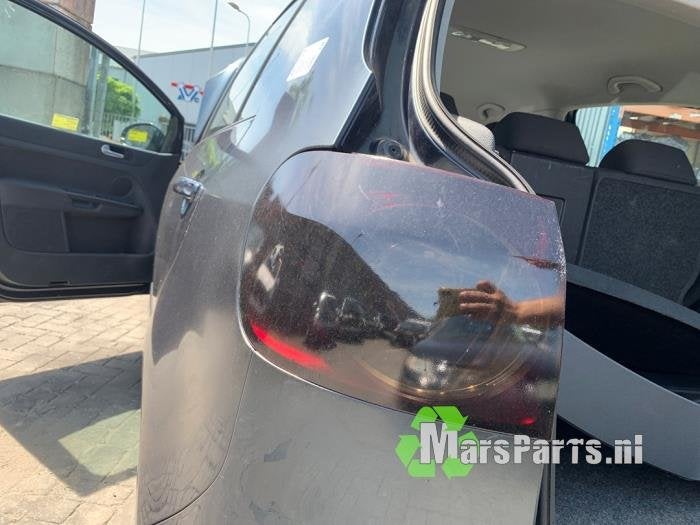 Achterlicht links van een Volkswagen Golf Plus, Gebruikt, -, Volkswagen, -
