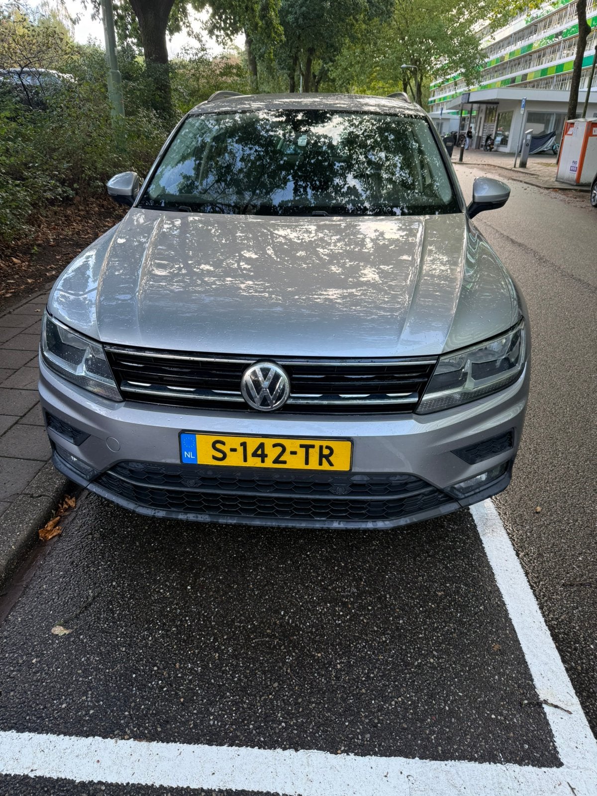 Volkswagen Tiguan 1.5 TSI  2019 Grijs  APK 17 november 2027, Auto's, Euro 6, 4 cilinders, 14 km/l, 750 kg