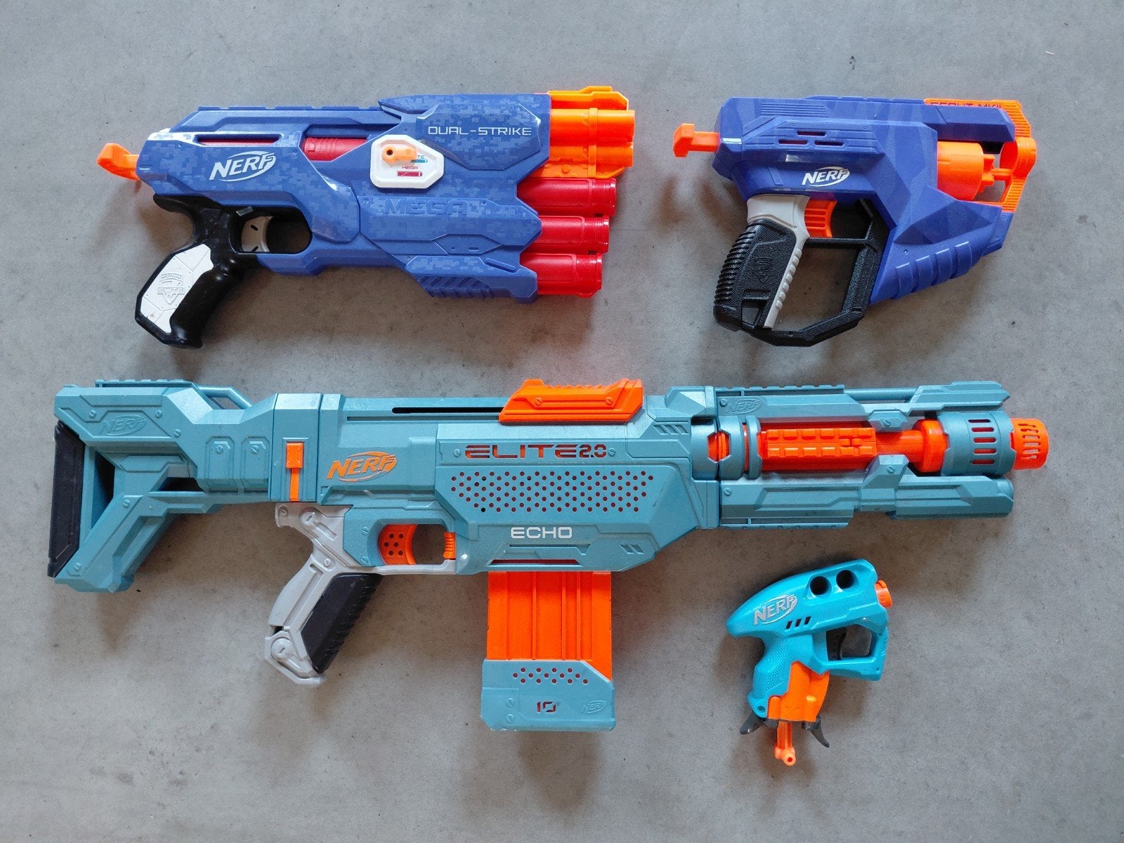 4 Nerf pistolen met circa 130 pijlen, Ophalen of Verzenden, Gebruikt, Jongen of Meisje