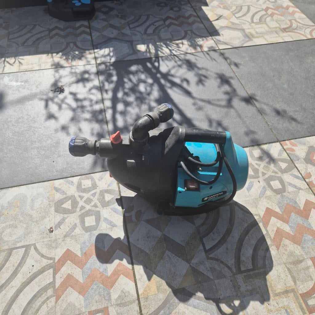 Gardena 3000/4 Beregeningspomp - 1 werkt niet optimaal, Tuin en Terras, Waterpompen, Ophalen of Verzenden, Gebruikt, Elektrisch