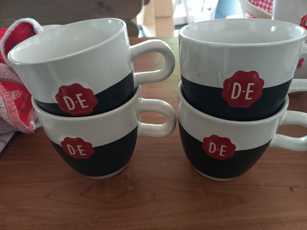 Douwe egberts mokken met krijtvlak, Ophalen of Verzenden, Zo goed als nieuw, Overige stijlen, Kop(pen) en/of Schotel(s)