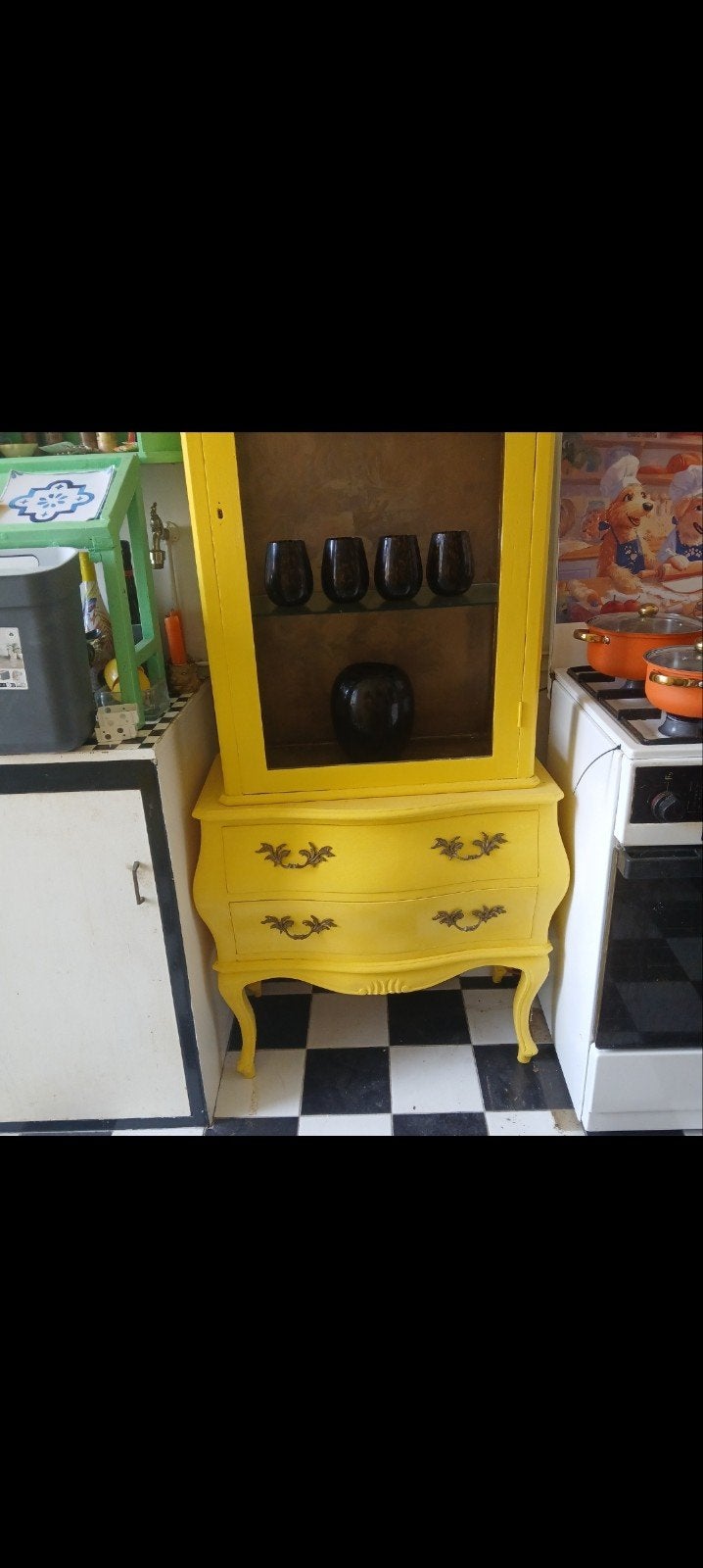 smalle gele buffetkast buikkast opzet vitrine, Ophalen, Met plank(en), Gebruikt, Glas
