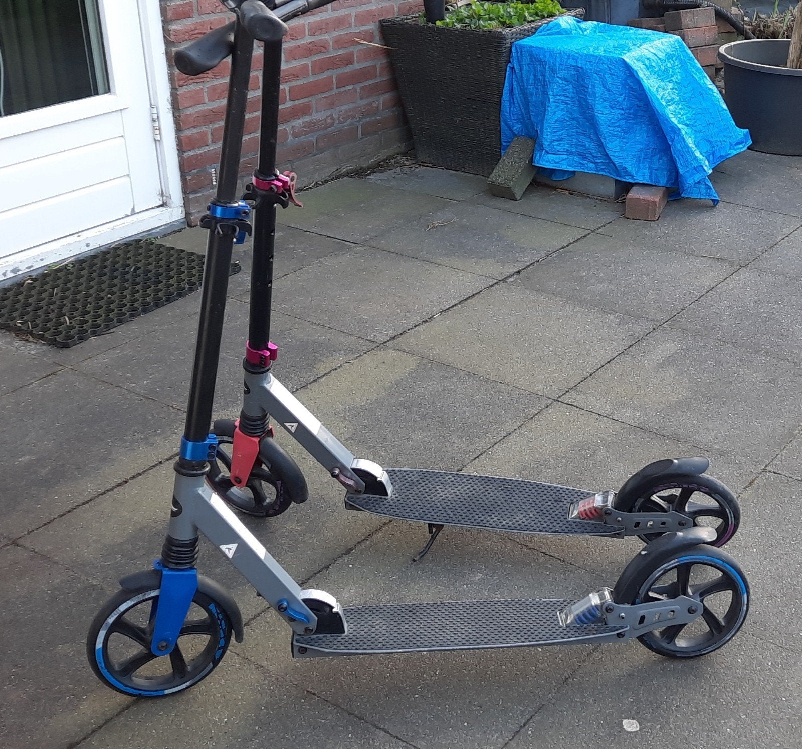2 Crivit Steps (roze en blauw), Fietsen en Brommers, Ophalen, Gebruikt, Gewone step, Crivit