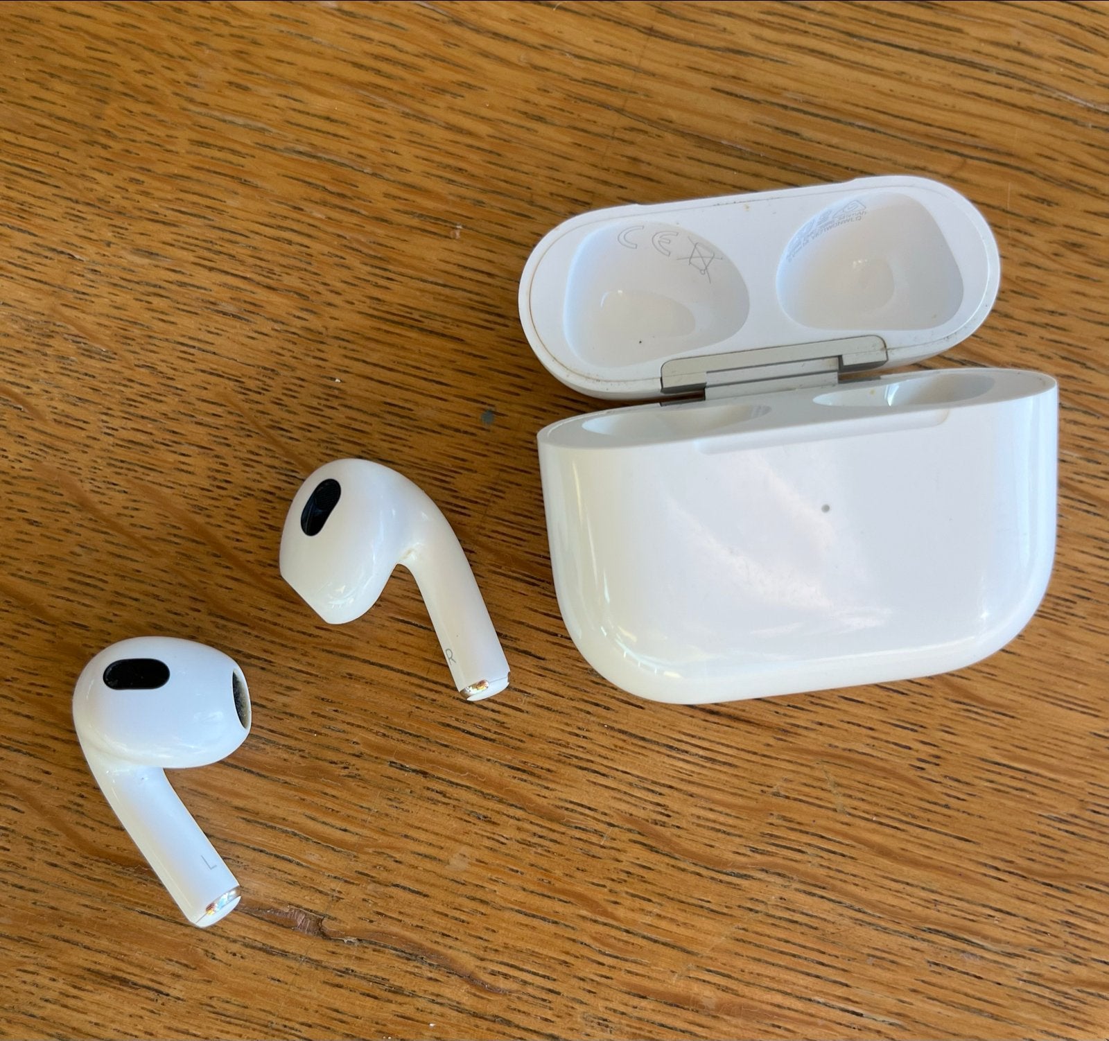 Apple AirPods 3e generatie met oplaadcase