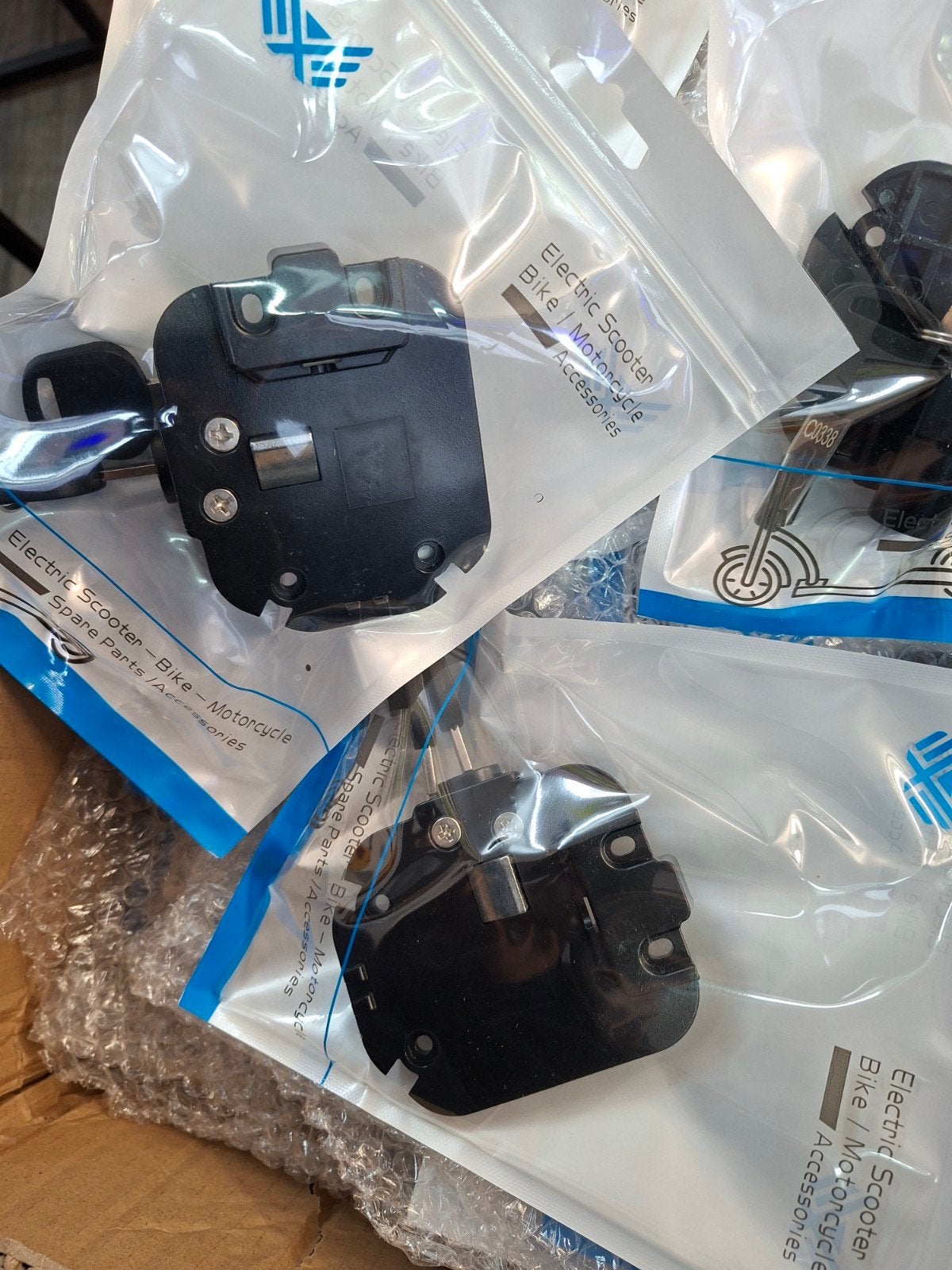 Engwe e26 onderdelen controllers/ accuslot/ display/sensor, Ophalen