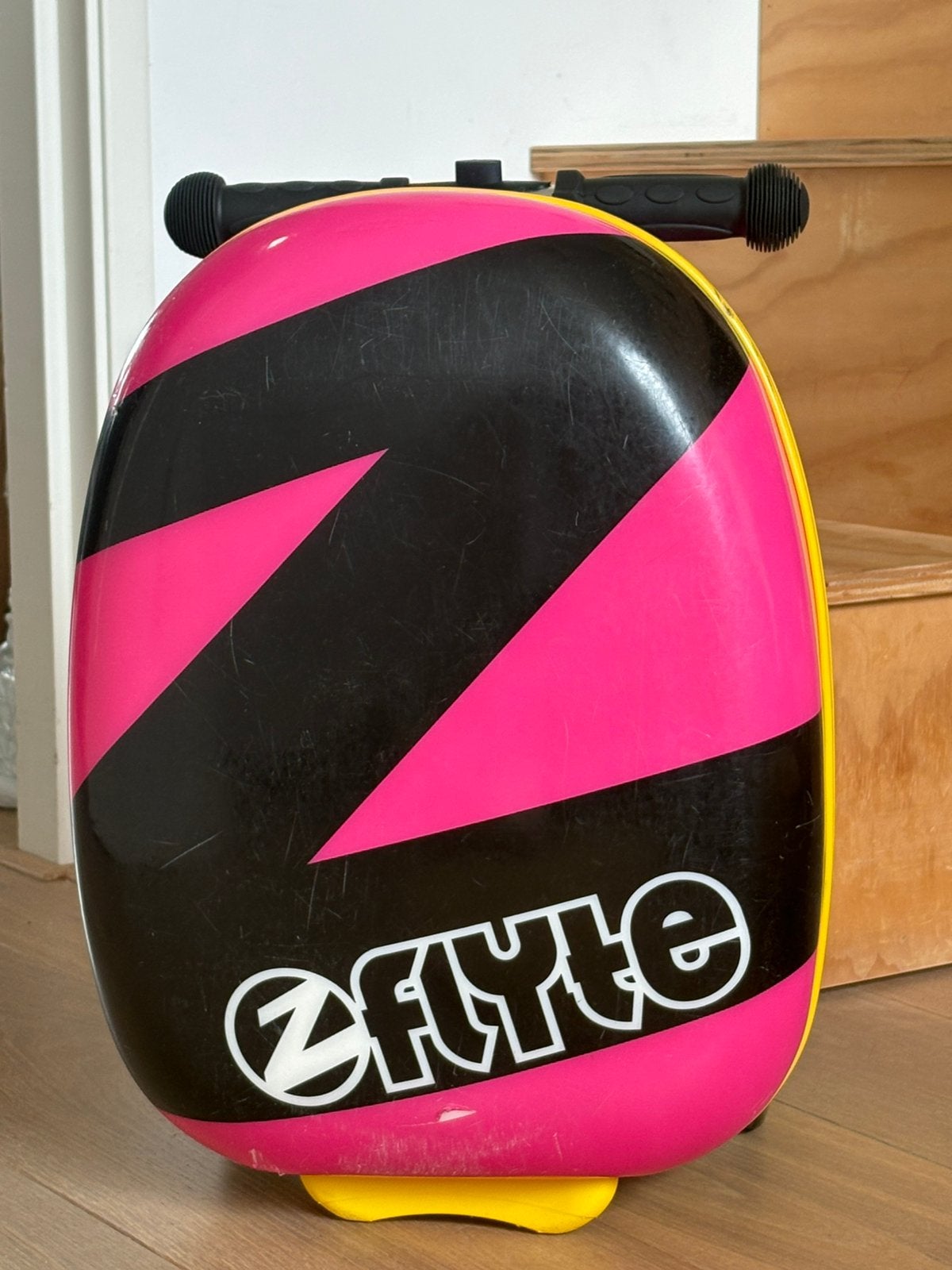 FLYTE koffer step voor kinderen, Ophalen, Hard kunststof, Minder dan 50 cm, Zo goed als nieuw