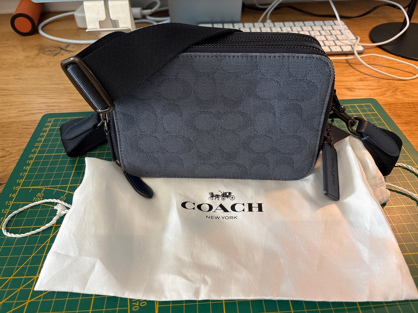 Coach Charter Crossbody 19 in Signature Blue, Ophalen of Verzenden, Zo goed als nieuw, Blauw