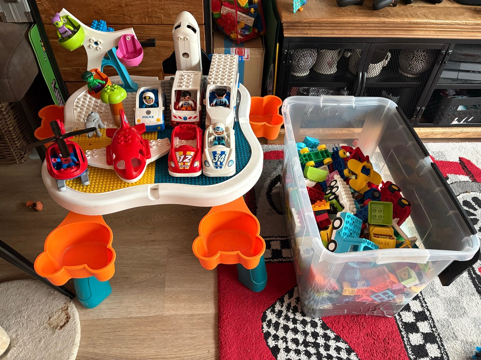 Duplo tafel met diverse voertuigen en veel extra's, Ophalen, Gebruikt, Overige merken