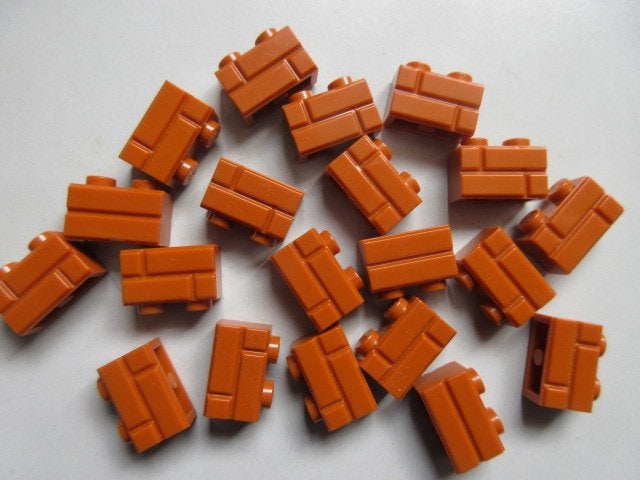 nr. 9942, 20 D.orange steentjes met steenmotief, masonry, Kinderen en Baby's, Ophalen of Verzenden, Zo goed als nieuw, Losse stenen