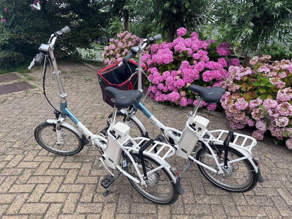 Twee elektrische Qwic vouwfietsen, Gebruikt, Velgrem, Versnellingen, Ophalen