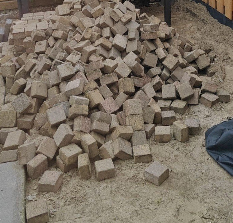 Gratis Ophalen: Klinkers 10x10x6 cm in Diemen Noord, Ophalen, Gebruikt, Beton, Klinkers