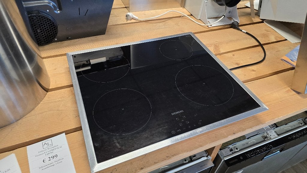 Siemens inbouw inductie kookplaat EU645BEF1E 1 fase, Ophalen, Refurbished, 4 kookzones, Inbouw