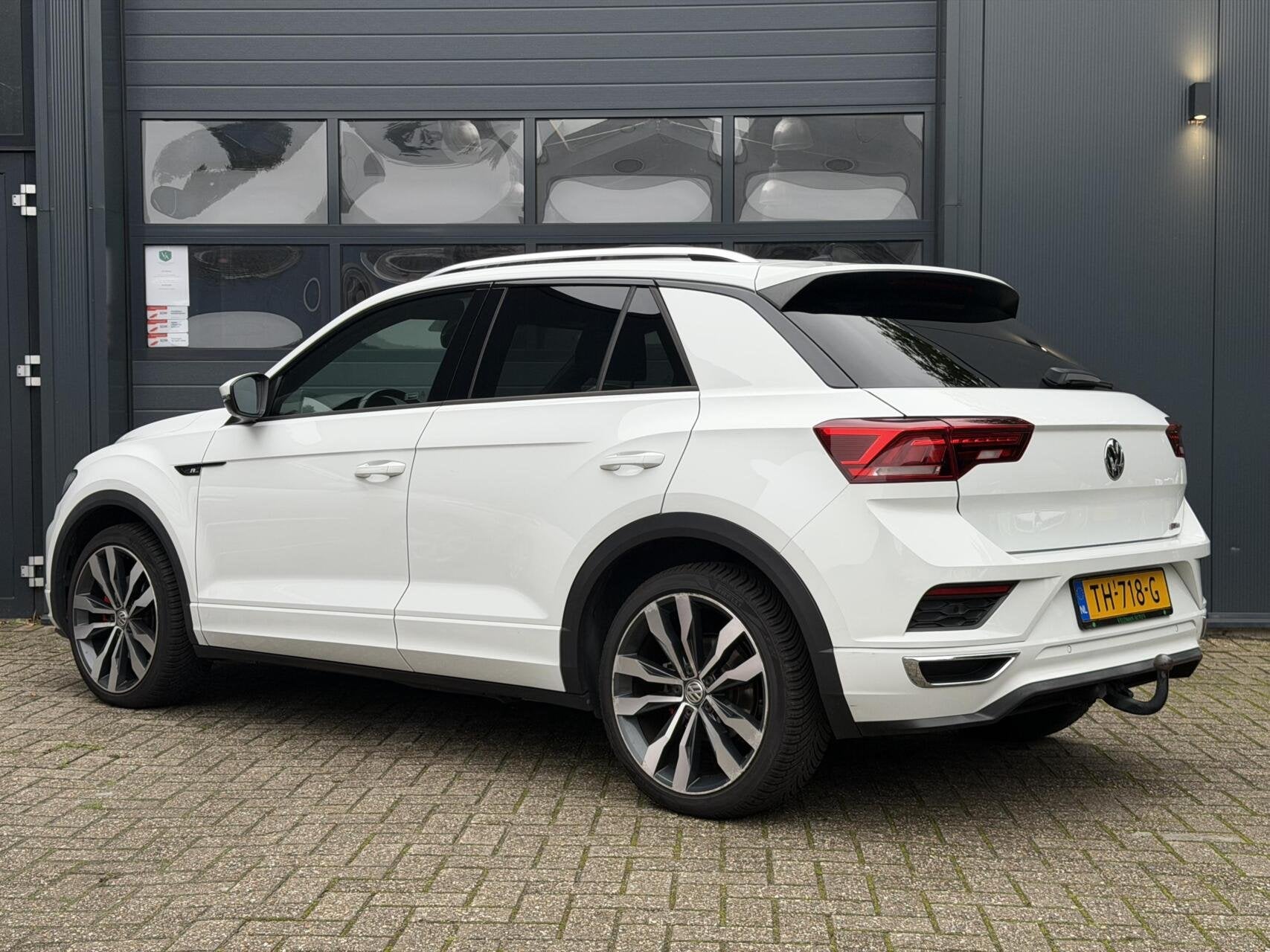 Volkswagen T-Roc 2.0 TSI 4Motion Sport R Line | Pano | ACC, Auto's, Automaat, 15 km/l, Gebruikt, Euro 6